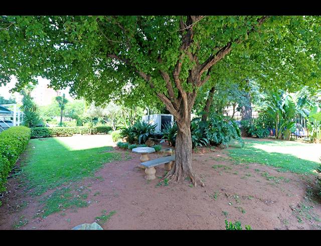 2.5 BEDROOM APARTMENT FOR SALE IN BEDFORD GARDENS